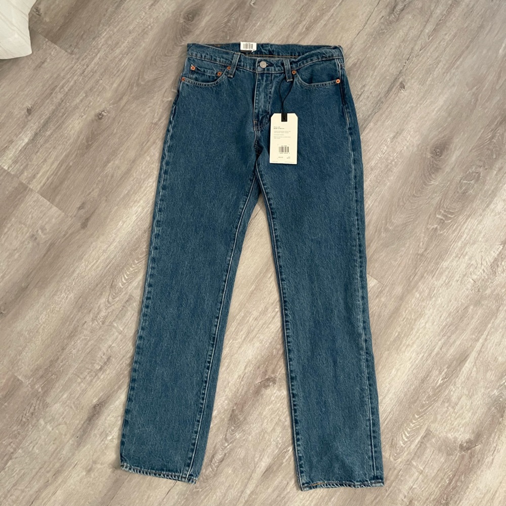 Levi’s Jeans low rise and baggy dad